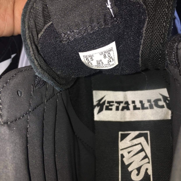 Sk8-Hi Reissue ( Metallica 2018 Vans ) - Picture 6 of 8
